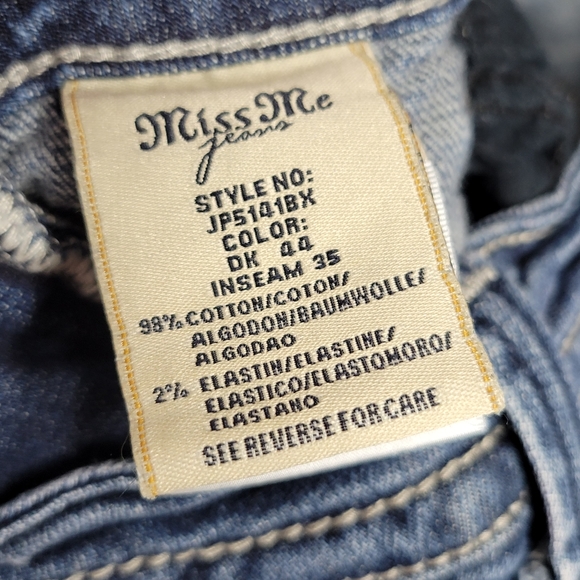 Miss Me Boot Cut Jeans Size 30 x 35 - Picture 3 of 15